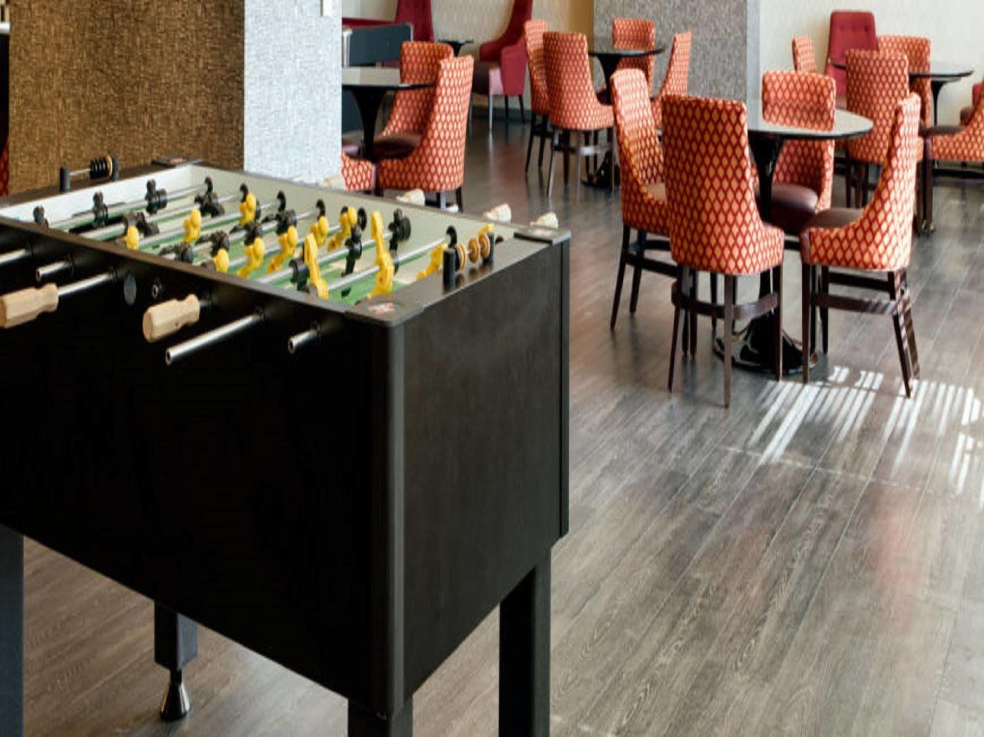 Global Luxury Suites At Exchange Τζέρσεϊ Εξωτερικό φωτογραφία