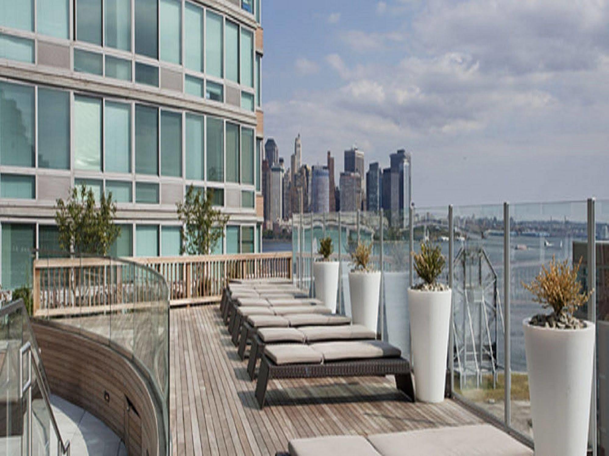 Global Luxury Suites At Exchange Τζέρσεϊ Εξωτερικό φωτογραφία