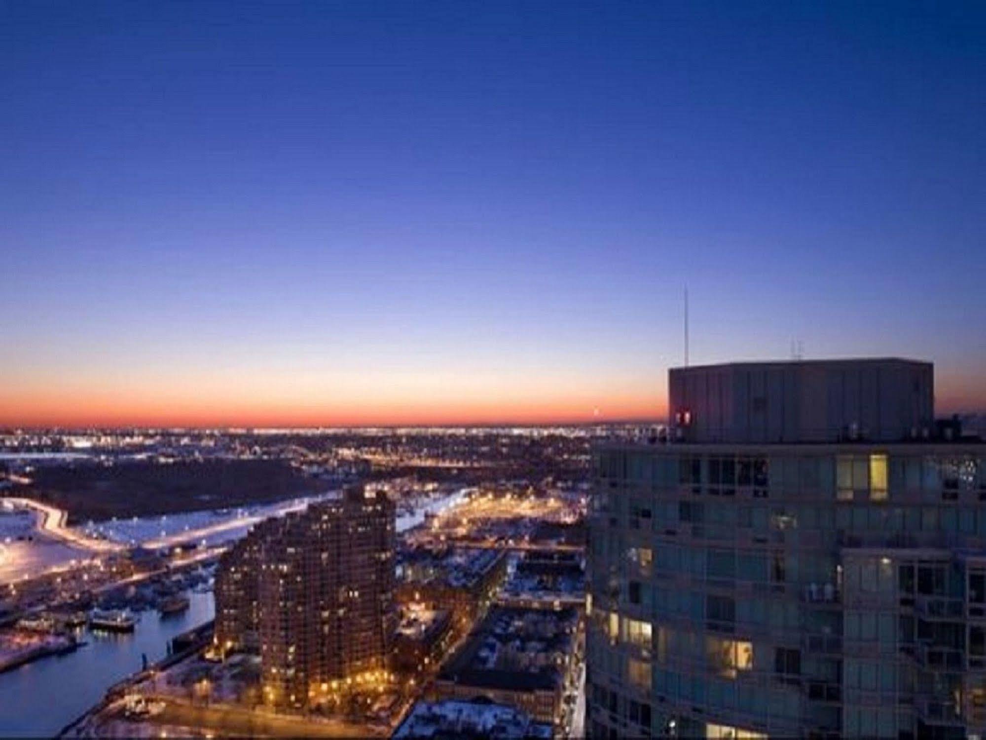 Global Luxury Suites At Exchange Τζέρσεϊ Εξωτερικό φωτογραφία