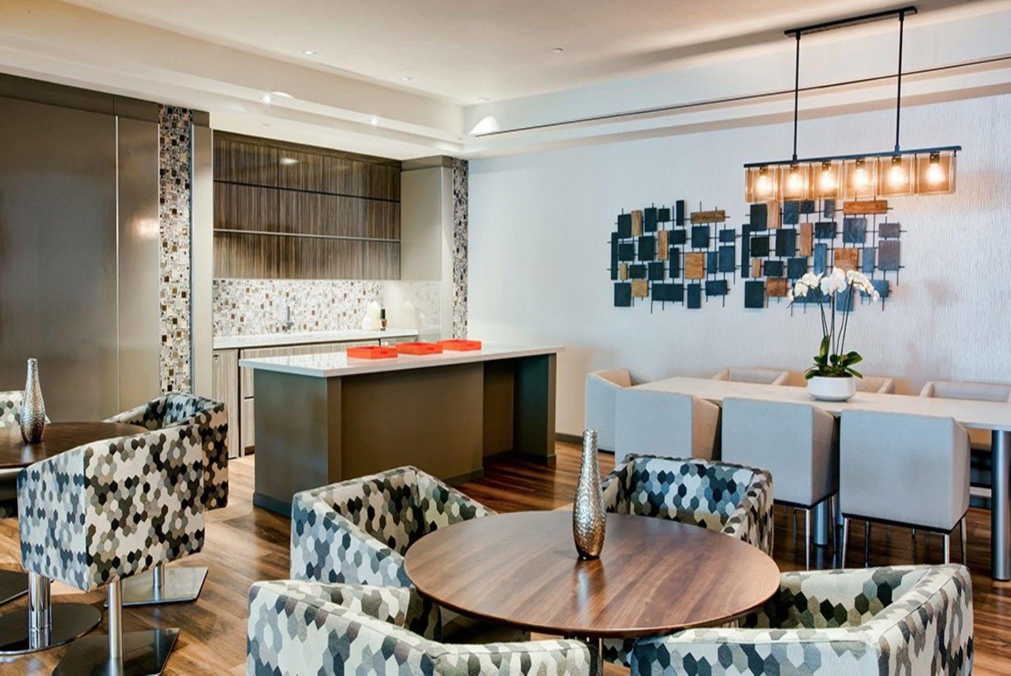 Global Luxury Suites At Exchange Τζέρσεϊ Εξωτερικό φωτογραφία