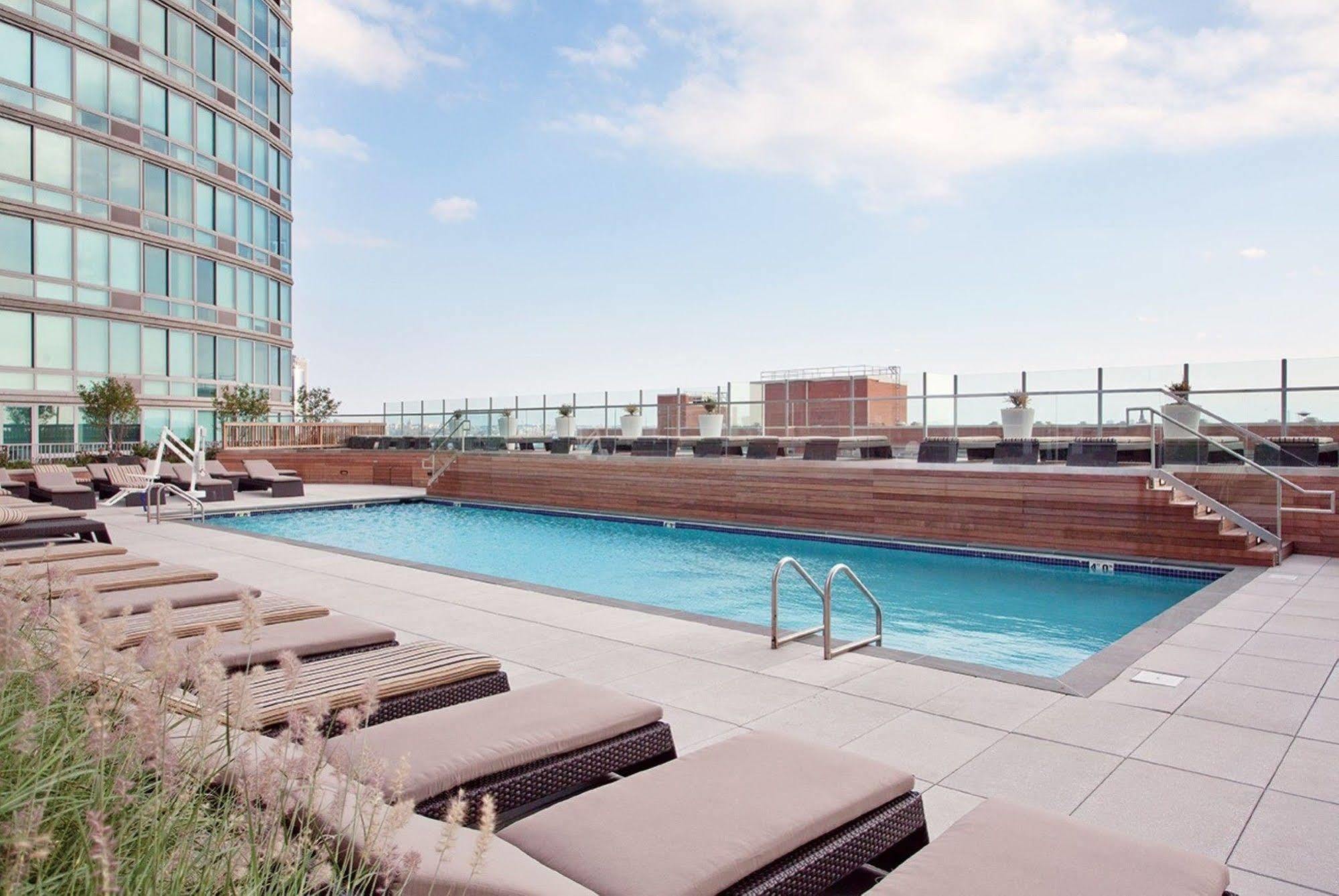 Global Luxury Suites At Exchange Τζέρσεϊ Εξωτερικό φωτογραφία