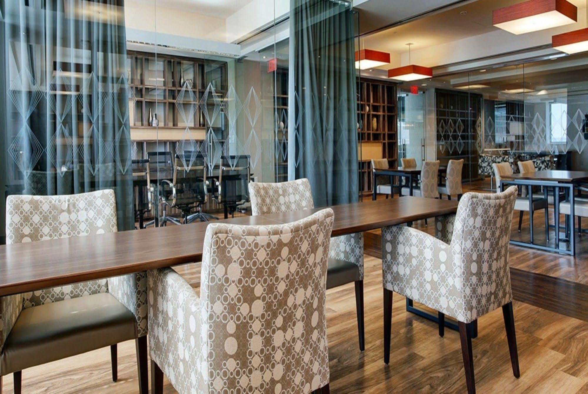 Global Luxury Suites At Exchange Τζέρσεϊ Εξωτερικό φωτογραφία